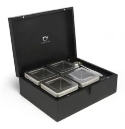 Bredemeijer Theedoos Met 4 Blikjes En Theemaatlepel Bamboe Zwart -Best Drankjes Winkel 184005 1