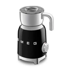 Smeg 50's Style Elektrische Melkopschuimer 600 Ml Zwart -Best Drankjes Winkel 18486.970