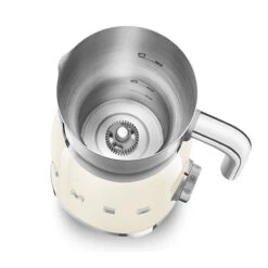 Smeg 50's Style Elektrische Melkopschuimer 600 Ml Crème -Best Drankjes Winkel 18493.970