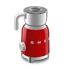 Smeg 50's Style Elektrische Melkopschuimer 600 Ml Rood -Best Drankjes Winkel 18502.970