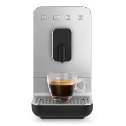 SMEG Basic Volautomatische Espressomachine Mat Zwart -Best Drankjes Winkel bcc01blmeu 9