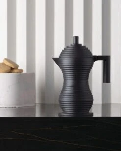 Alessi Pulcina Percolator 6-kops Aluminium Volledig Zwart -Best Drankjes Winkel mdl02bb 02